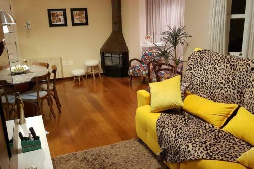 Maravilhoso Apartamento No Centro De Gramado