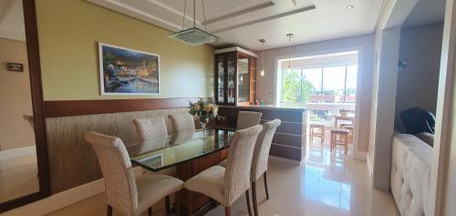 Apartamento Cobertura Na Borges De Medeiros - ( 3 Quadras Rua Coberta )