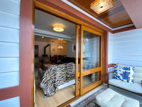 Apartamento Primavera, A 600 Metros Da Rua Coberta, Com 2 Quartos