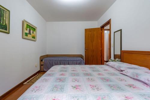 Rosa Apartamento Maximo Masotti 204