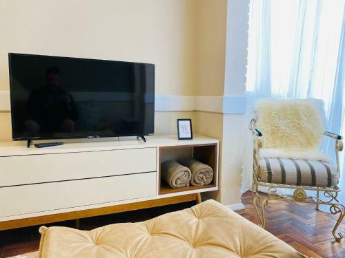 Apartamento Charmoso 2d Na Rua Coberta