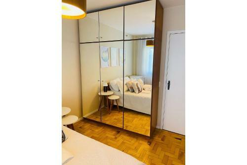 Apartamento Charmoso 2d Na Rua Coberta
