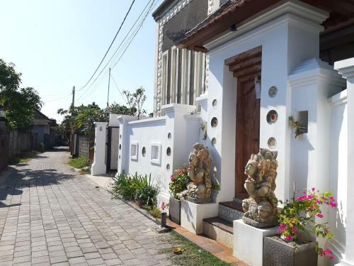 Hostal Maguna Guest House