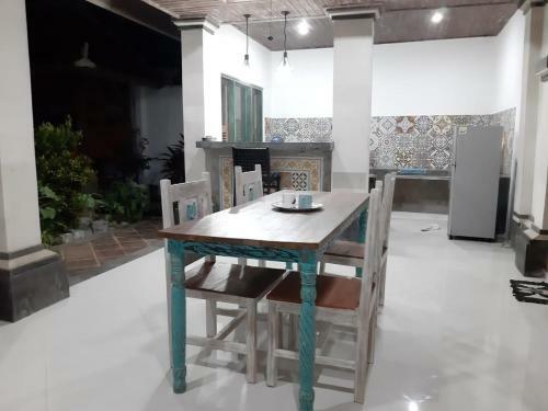 Hostal Maguna Guest House