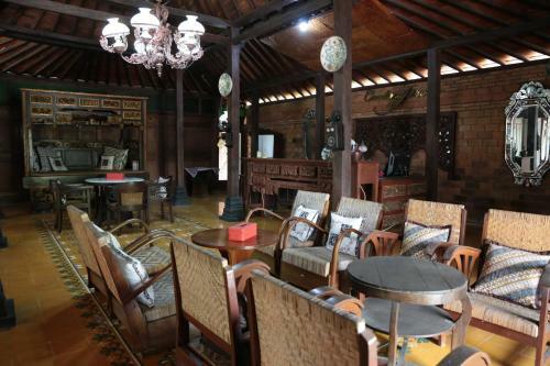 Hotel Jowo Kluthuk Heritage