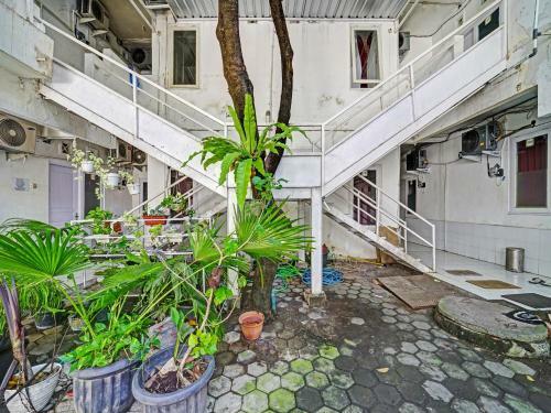 Hotel Oyo 90496 Izzi Ekslusif