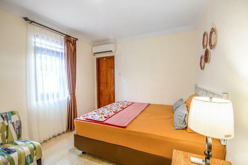 Hostal Roemah Noni Macanan