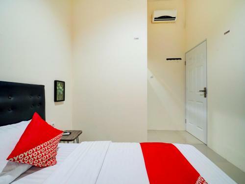 Hotel Oyo 90778 River Inn Malioboro