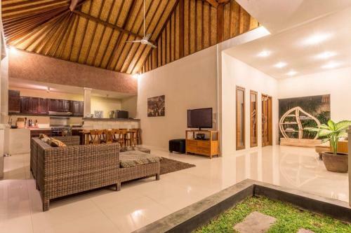 5min Walk To Beach - Private Pool Mahayana Villa