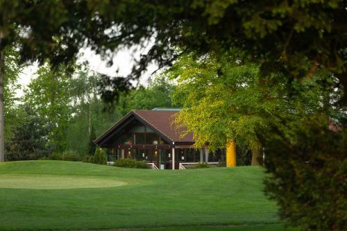 Hotel Doubletree By Hilton Forest Pines Spa & Golf Resort