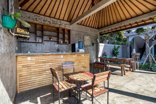 Hostal D-anyar Stay And Surf Canggu