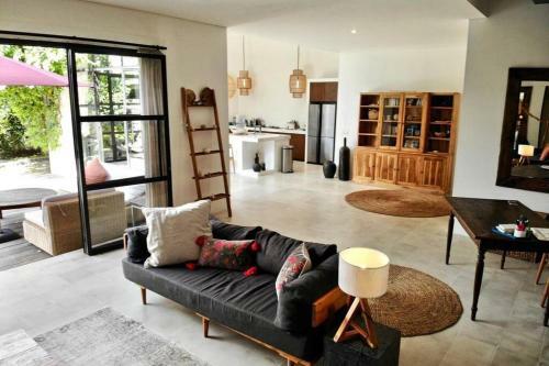 3br Villa Prime Location Berawa Beach/canggu