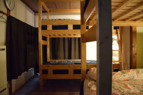 Hostal Guest House Shie Shimi