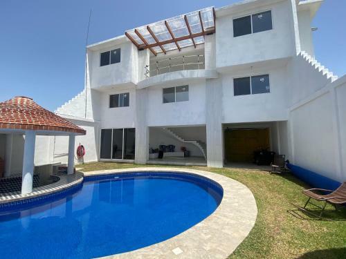 Casa Con Alberca En Yecapixtla!