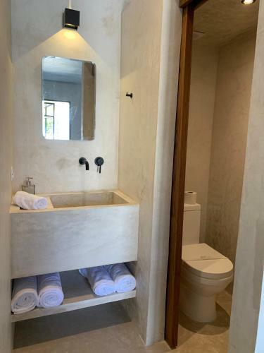 Madre Holbox Apartments & Suites