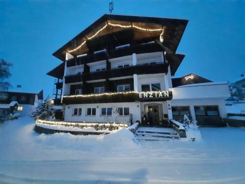 Apartamento Ferienhaus Enzian