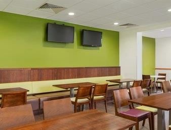 Hotel Days Inn Magor