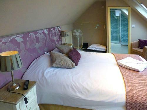 Peacock Hotel