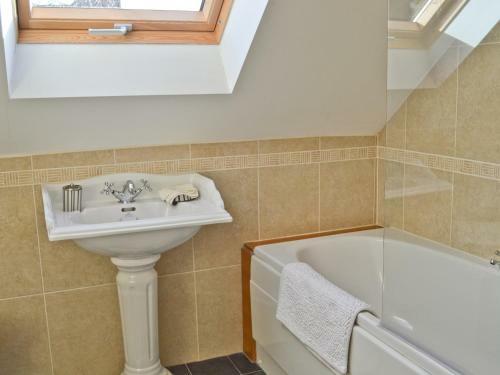 4 Alveston Pastures Cottages