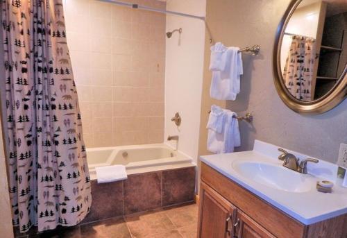 Hotel Rockridge 2-bedroom Townhouses