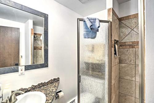 Beautiful Breck Escape - 1 Mi To Main Street!