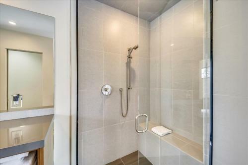 Modern Alpine Escape Home