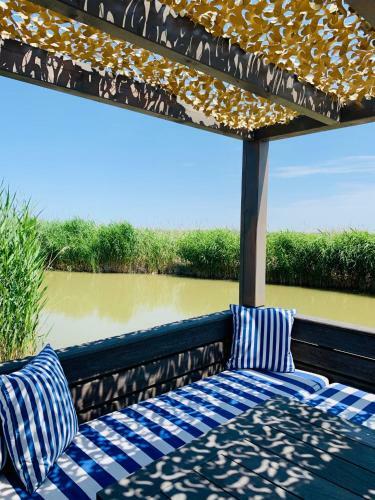 Seeh�tte Neusiedlersee - Urlaub Am Wasser