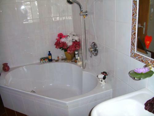 Gro�es Ferienhaus In Ruhiger Lage - Wlan B. 9 Per.