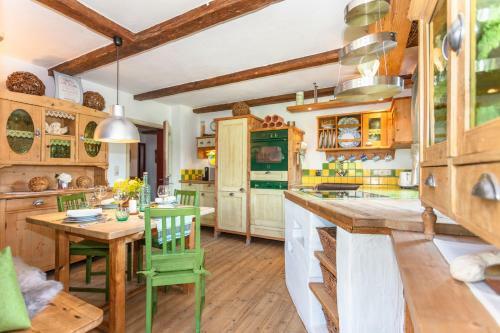 Apartamento Ferienwohnung Maisonette H�ttl