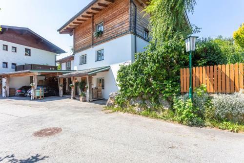 Apartamento Ferienwohnung Maisonette H�ttl