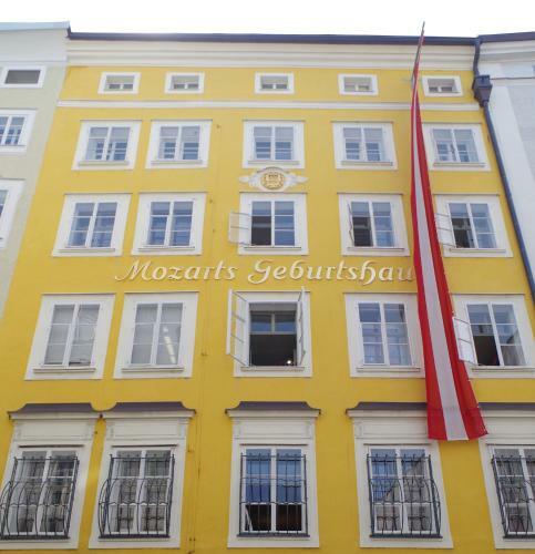 Albergue Sishaus - View At Mozarts