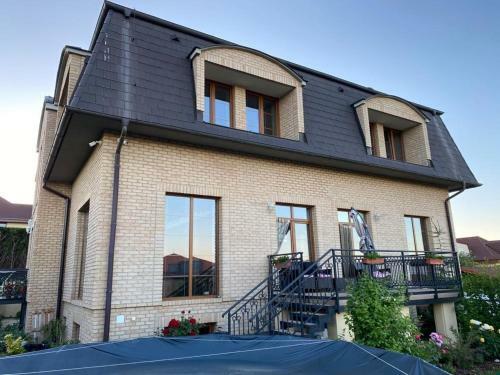 Villa Homestay Nad Helmrovkou