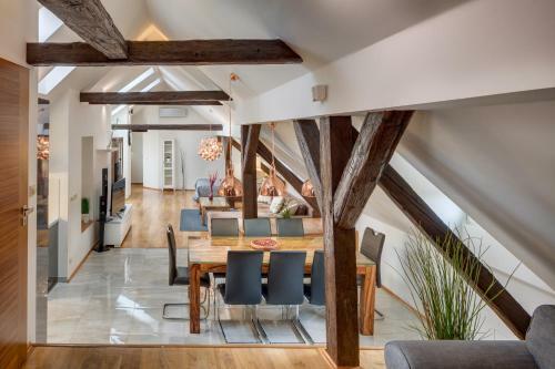 Michalska Old Town Apartment