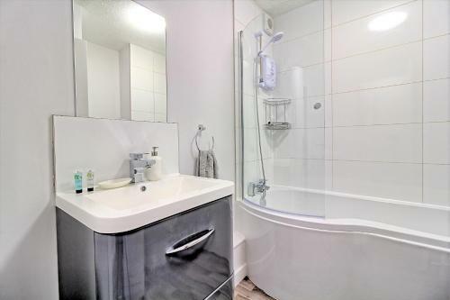 Apartamento Two Bed Central Chelmsford Flat With Parking