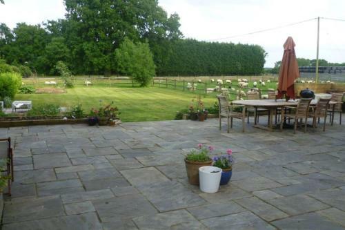 Prestwick Oak - Open Plan 2 Double Ensuite Rural Oak Framed House Sleeps 4 Plus Aonb