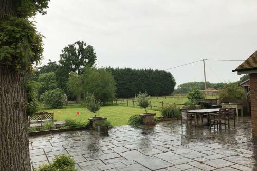 4 Bed Ensuite Rural Contemporary Airy House