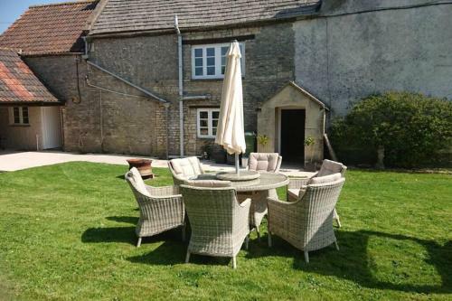 Apartamento Field View - In A Beautiful Cotswold Farmhouse