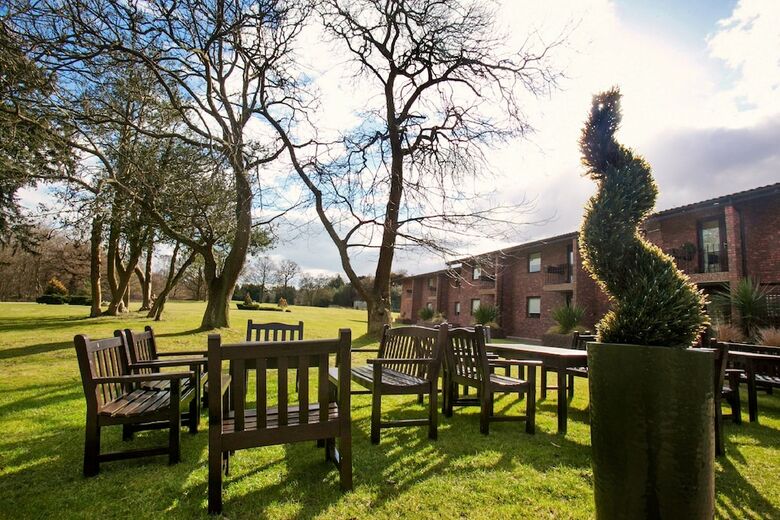 Hotel De Vere Venues Denham Grove