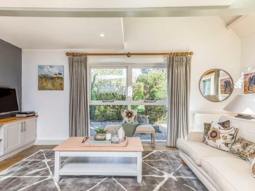 Pass The Keys Peaceful And Beautiful 1 Bedroom Barn Conversion