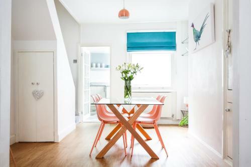 Beautiful City Centre Cottage - Within City Walls