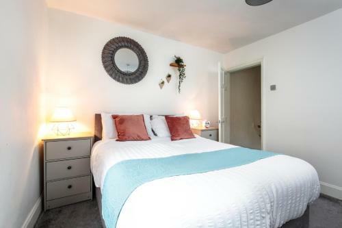 Beautiful City Centre Cottage - Within City Walls