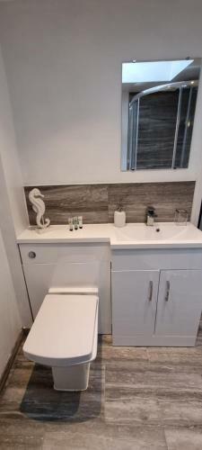 Beautiful City Centre Cottage - Within City Walls
