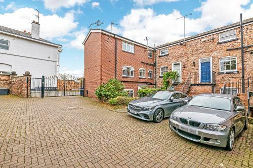 The Chester Racecourse Apartments