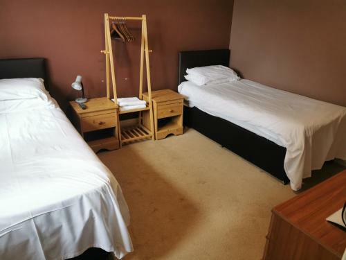 Room 8