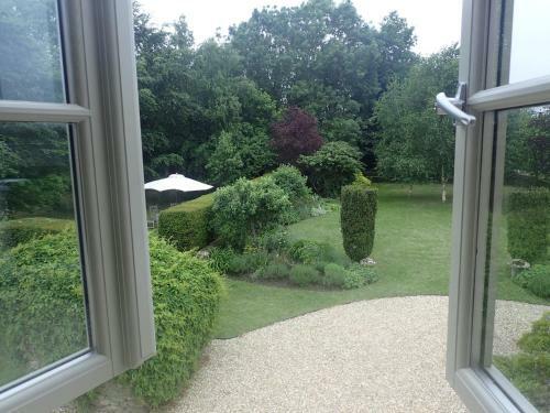 Bed & Breakfast Field End House