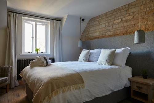 Hotel Wild Thyme & Honey