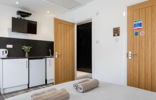 Hostal Megs Island Guest House