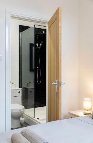 Hostal Megs Island Guest House