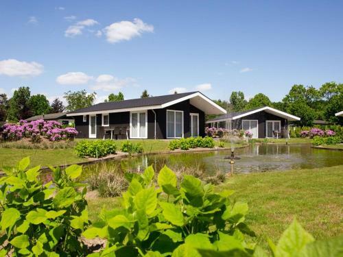 Nice Chalet On The Water In The Brabant Kempen