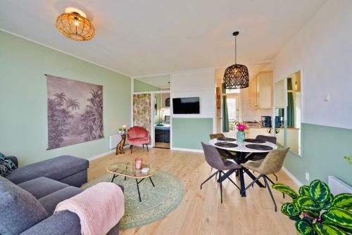 Amsterdam Beach Apartment 34, Private Garden